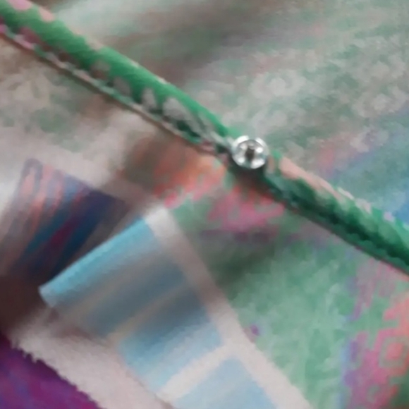 Le Superbe Blouse - Picture 6 of 8